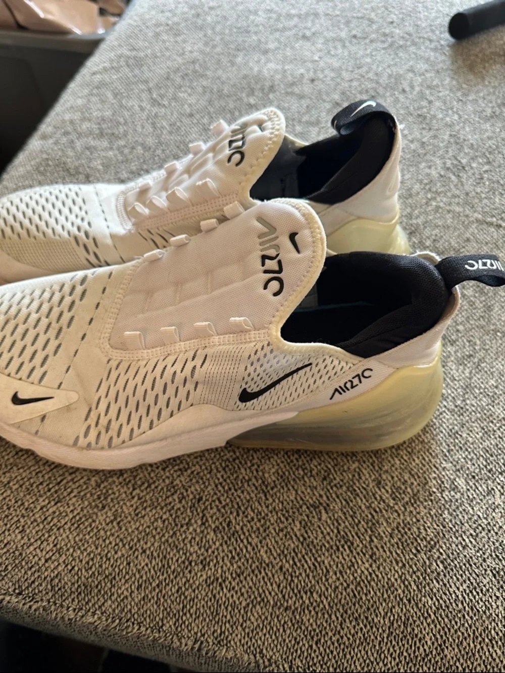 Nike Men’s White and Black Air Max 270 Slip-On Sneakers - Picture 3 of 6